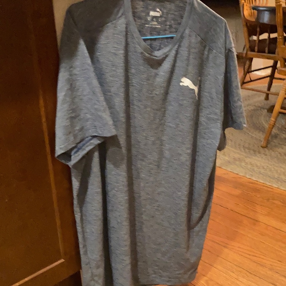 Nice Puma tshirt
